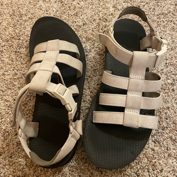 Teva Women’s Dorado Sandle Size 9 - Picture 3 of 6